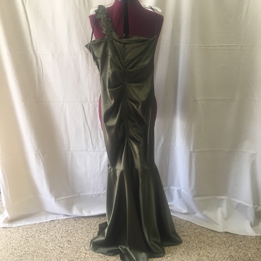 Prom Dress - Picture 3 of 3